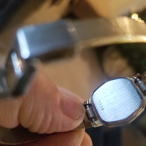 VINTAGE  ROTARY WATCH - Picture 3 of 5